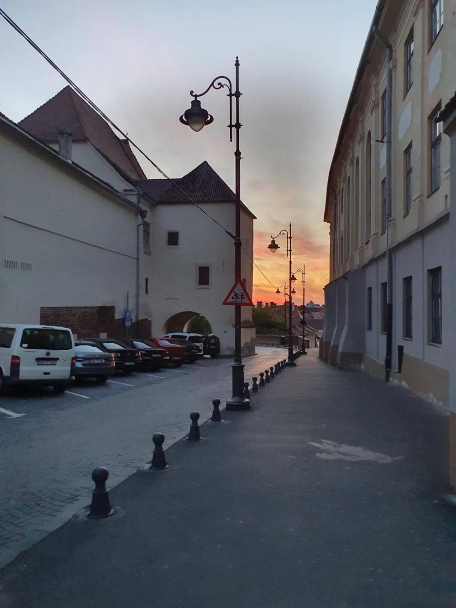 Piazza Grande Apartment Sibiu Exterior photo